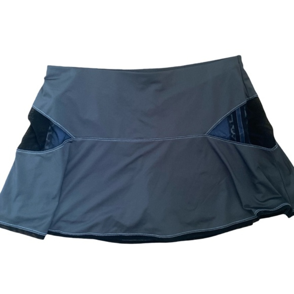 Lucky in Love Skort - L gray blue.  Polyester spandex